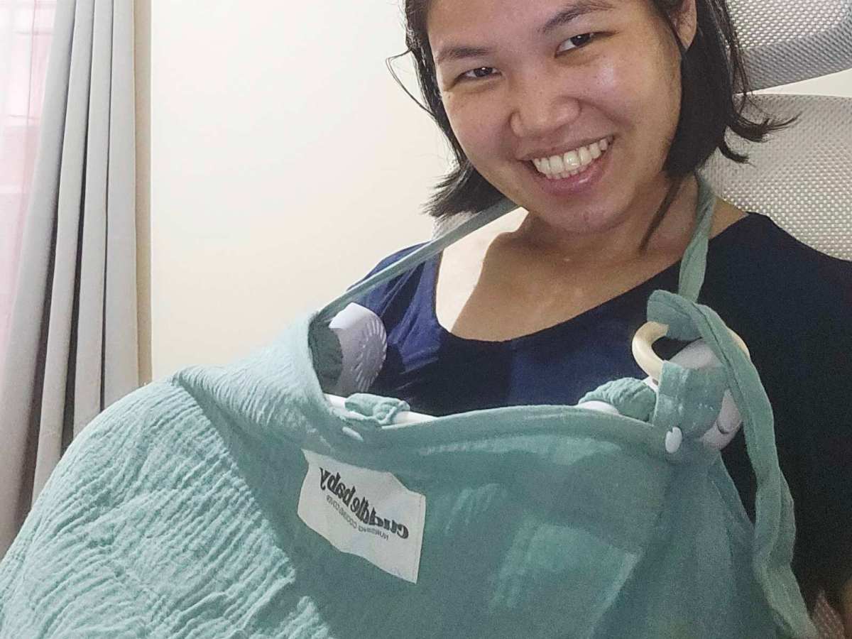 A Breastfeeding Cover with Built-in Fan? Take My&nbsp;Money